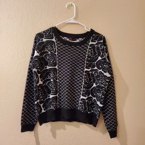 t/o Women’s Black White Floral Knit Sweater